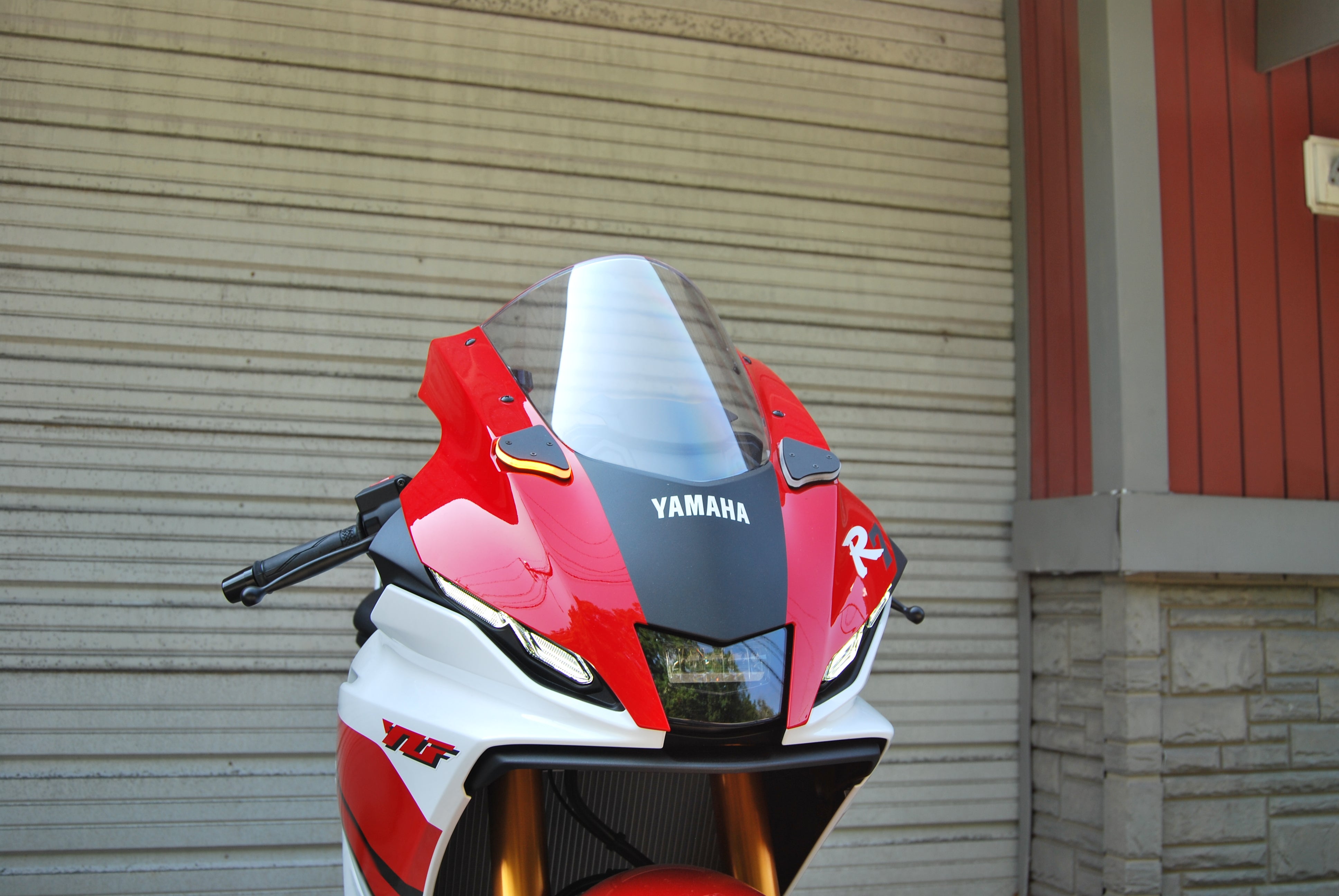 Yamaha R7 Front Turn Signals (2026 - Present)
