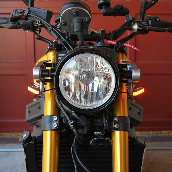 Yamaha XSR 900 Front Turn Signals