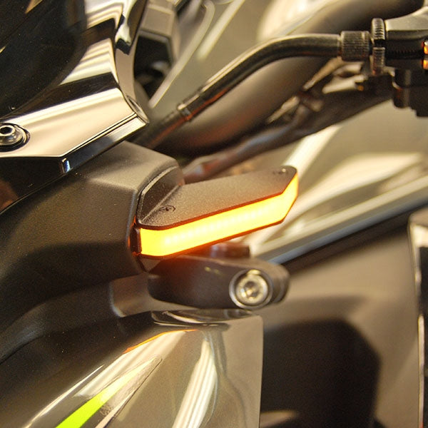 Kawasaki Z900 Front Turn Signals