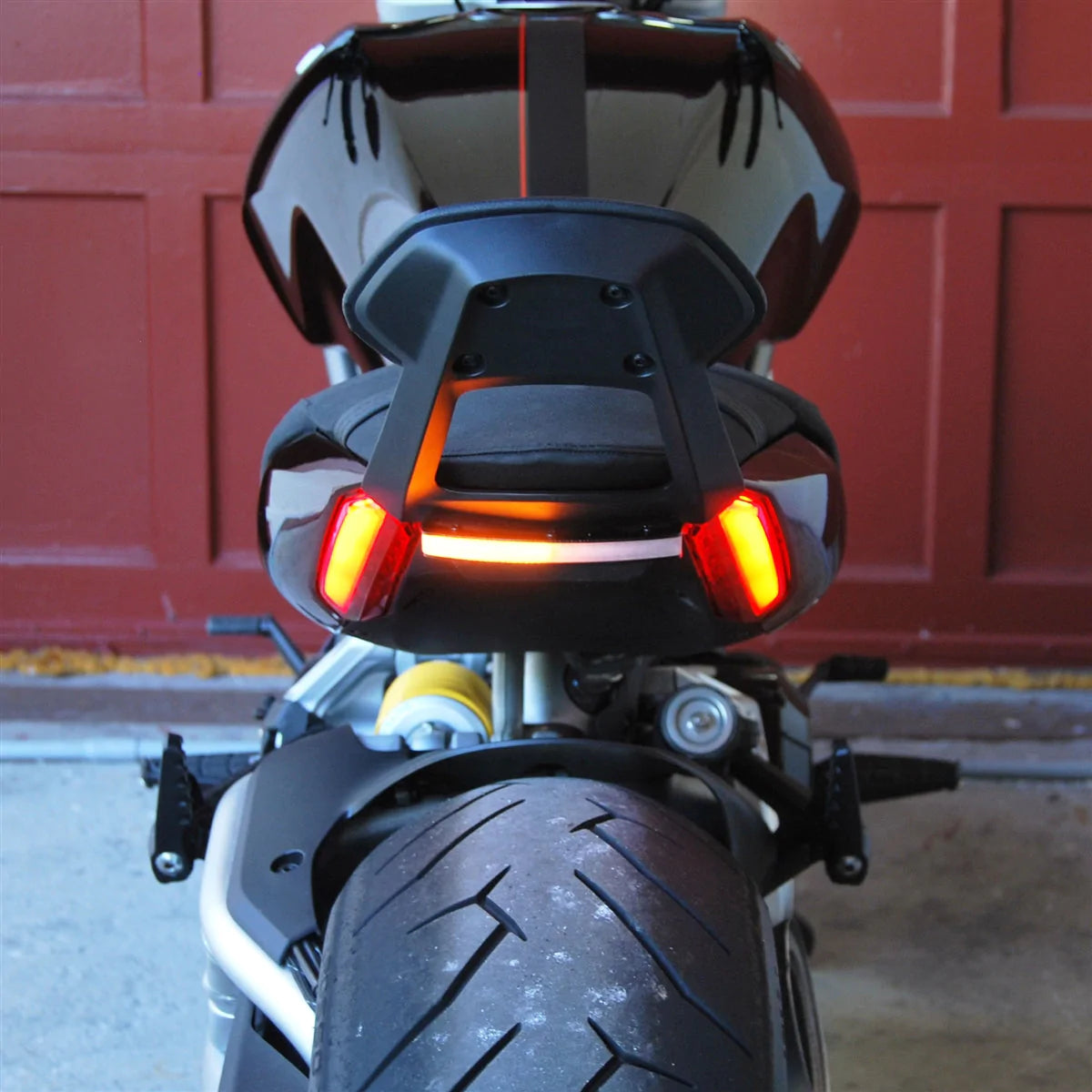 Ducati XDiavel Rear Turn Signals (Backrest Compatible) Instructions