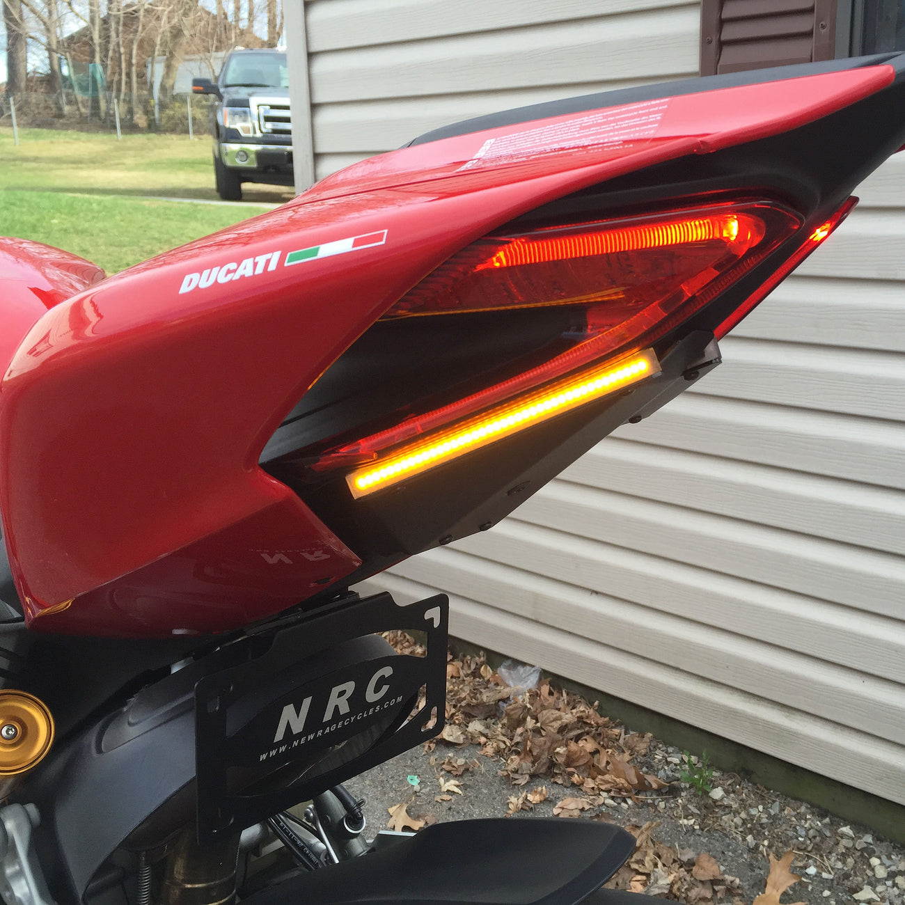 ducati 959 tail tidy