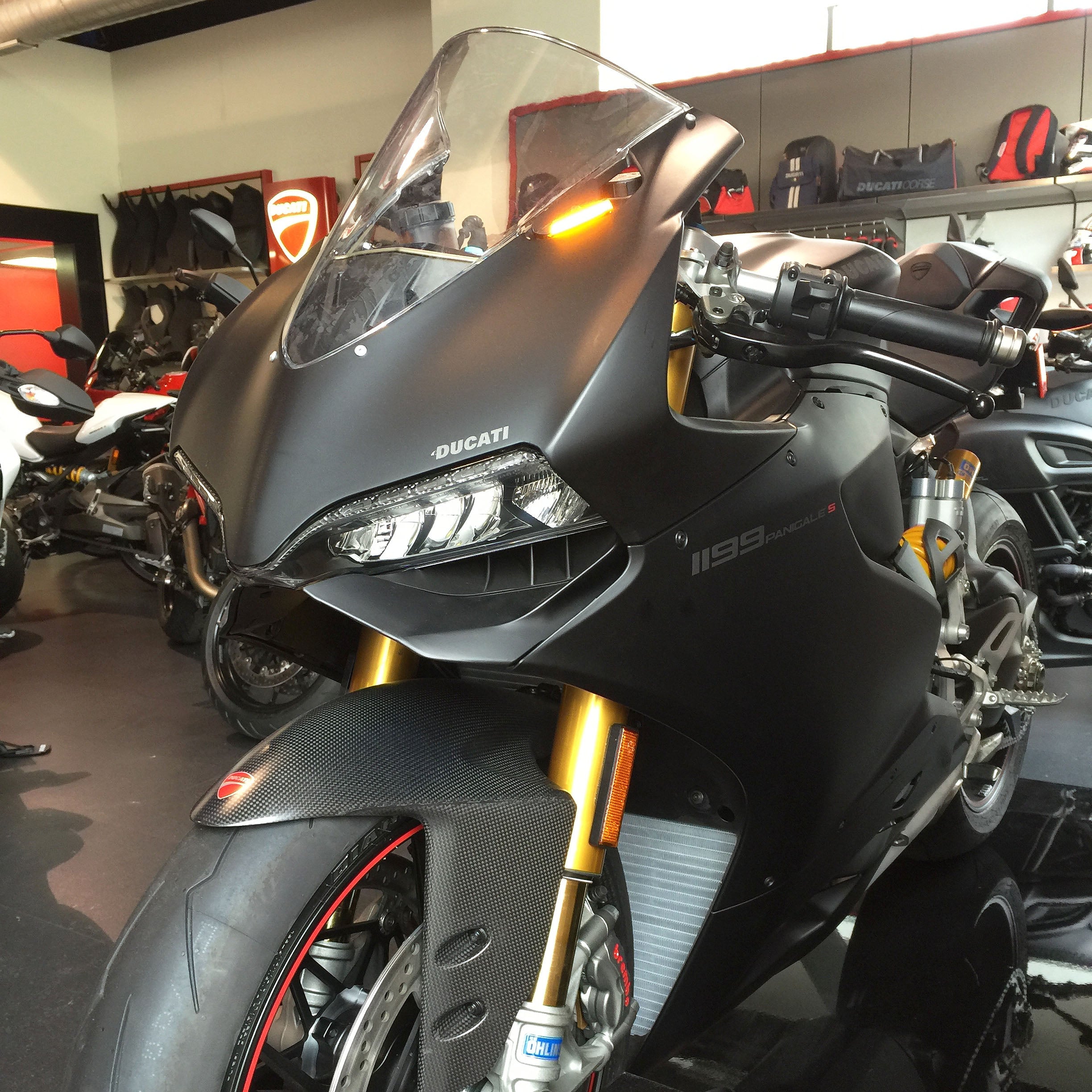 TCMT LED Turn Signal Mirrors For Ducati 1199/S/R & 899 Panigale (2012-2015) – Amber/Clear