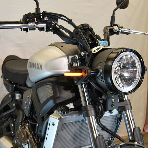 Yamaha XSR 700 Front Turn Signals
